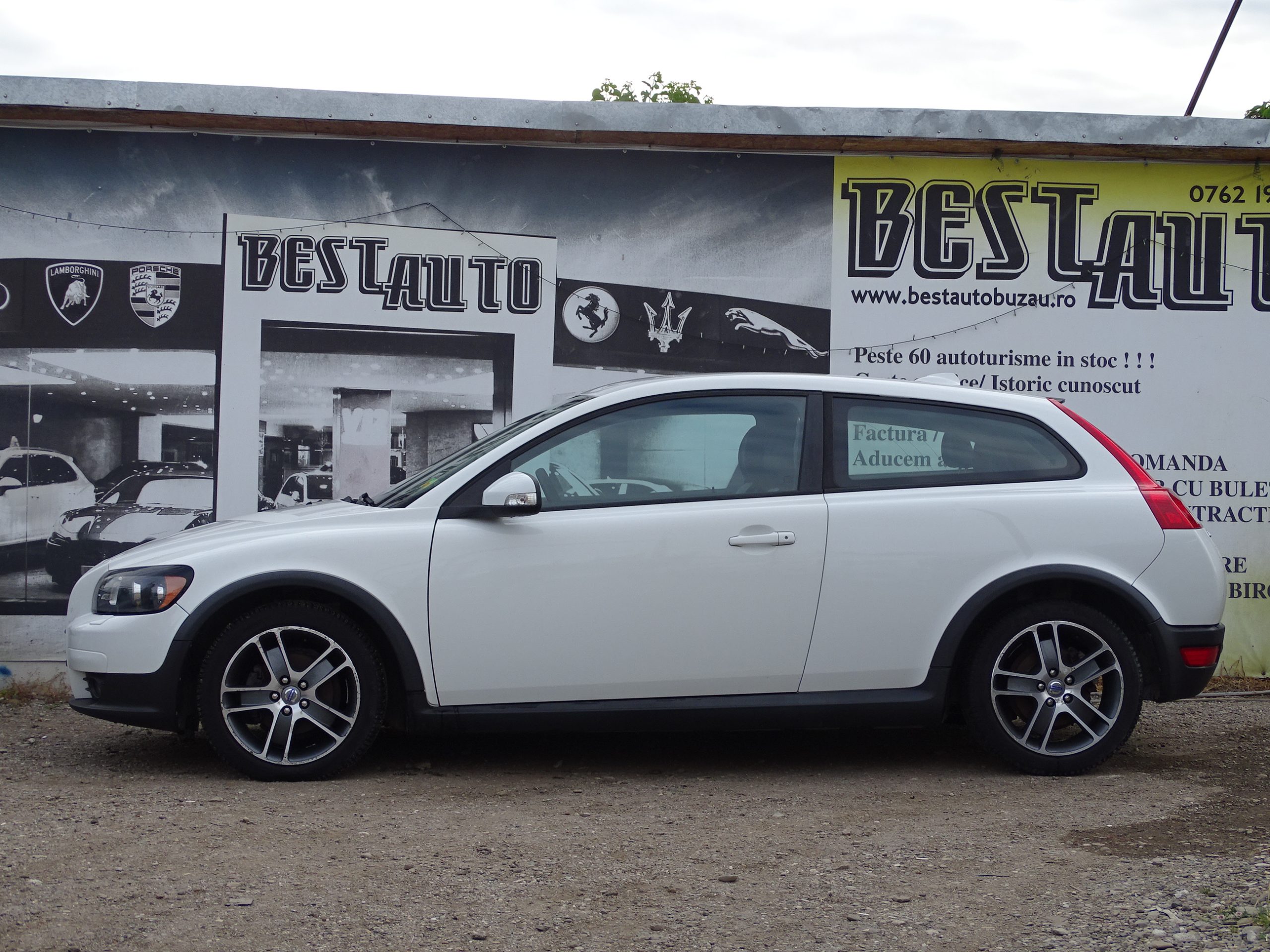 VOLVO C30 1.6D 2009 XENON PIELE