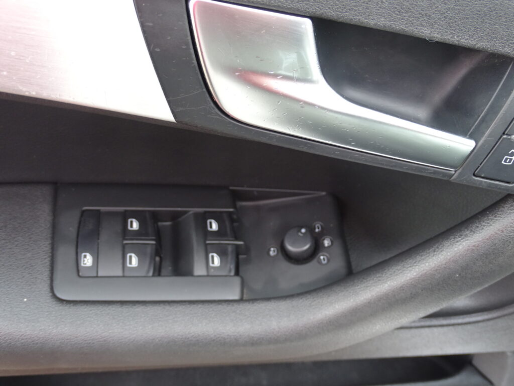 AUDI A3 2.0 TDI AUTOMAT S LINE 2010 7790 EURO