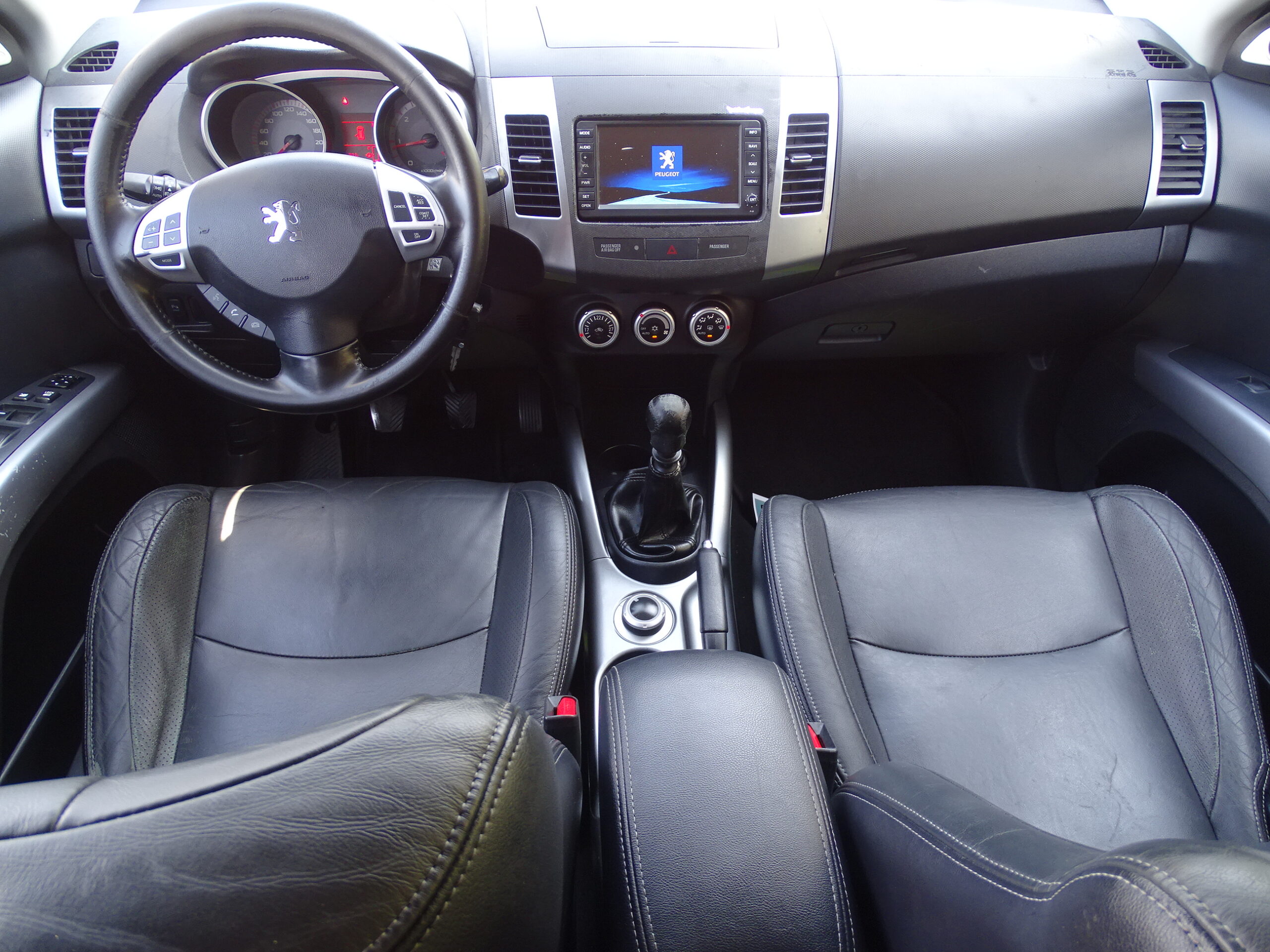 PEUGEOT 4007 4X4 NAVI PIELE XENON